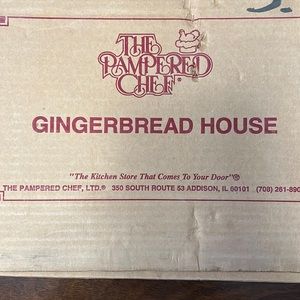 Pampered Chef Gingerbread House mold used great condition